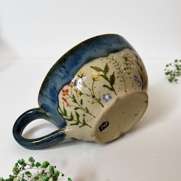 Filiżanka ceramiczna w kwiaty 250 ml